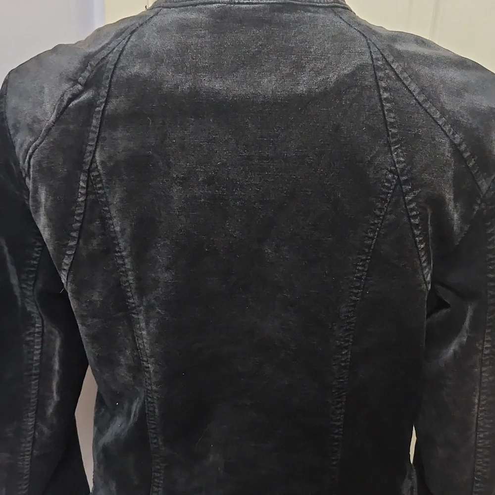 Free Peopke Black Velvet Jacket - Picture 9 of 14